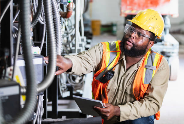 Best Licensed Electrician  in Eastmont, WA